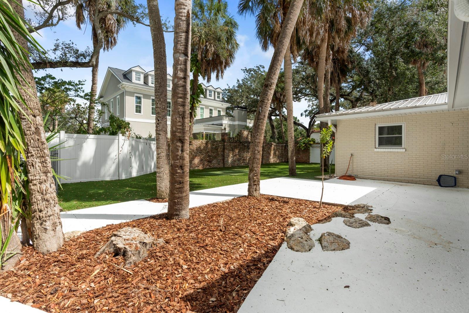 SUNSET PARK - Residential