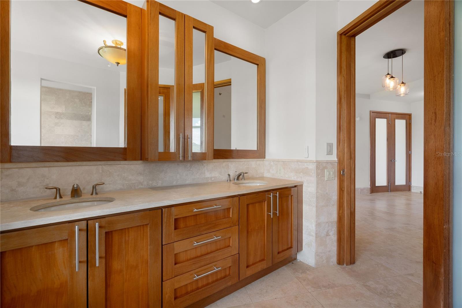 PLANTATION VILLAGE RESIDENCES - Residential
