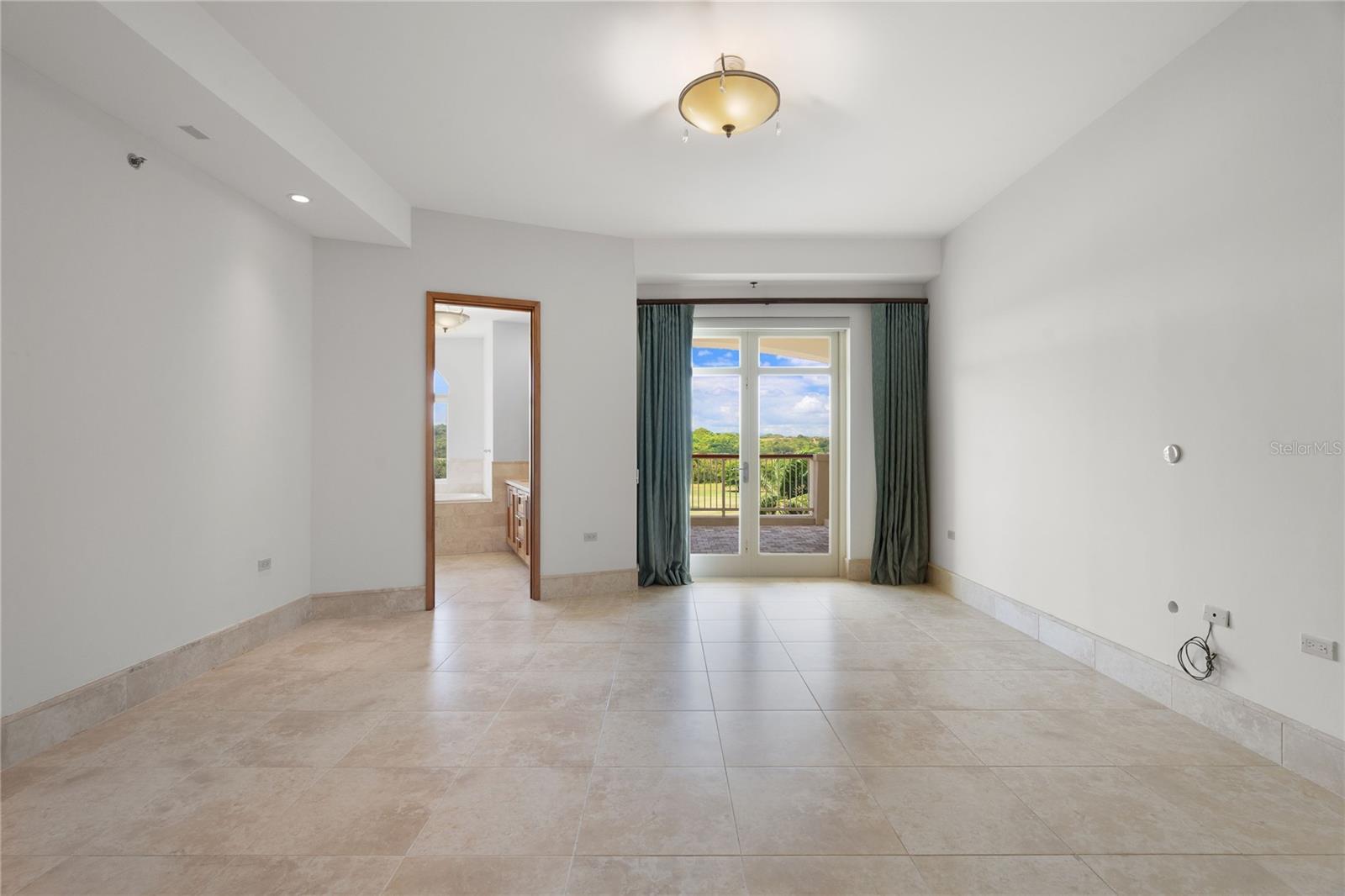 PLANTATION VILLAGE RESIDENCES - Residential