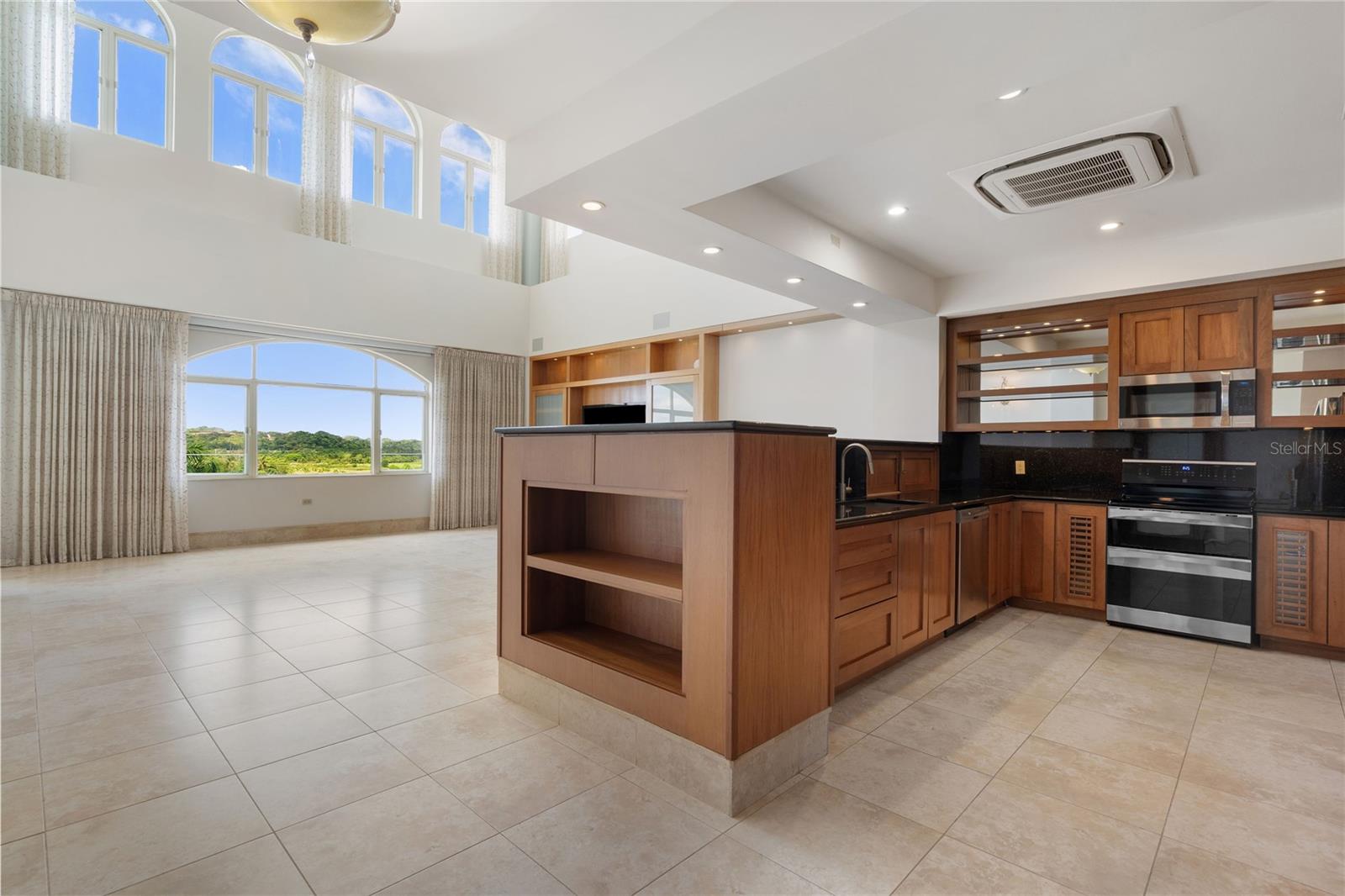 PLANTATION VILLAGE RESIDENCES - Residential
