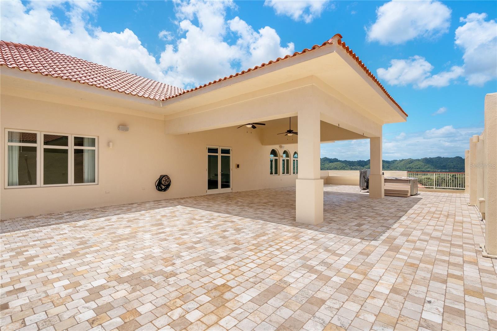 PLANTATION VILLAGE RESIDENCES - Residential