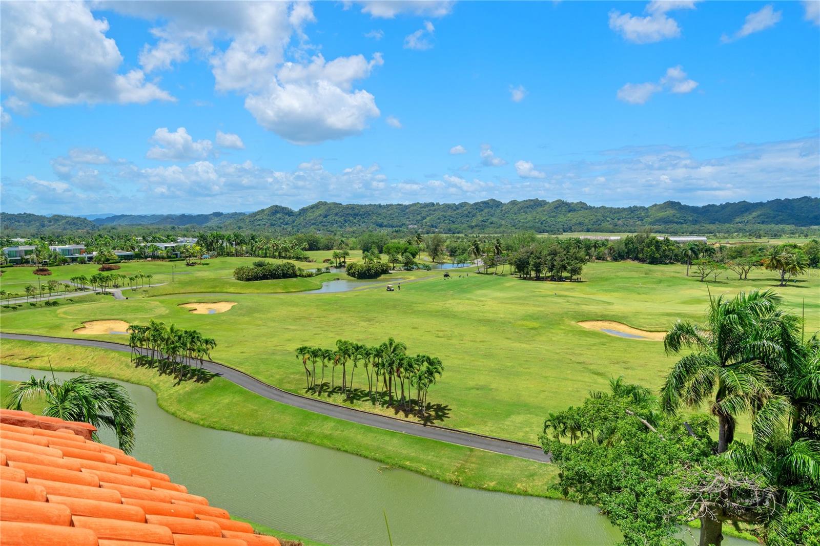 PLANTATION VILLAGE RESIDENCES - Residential