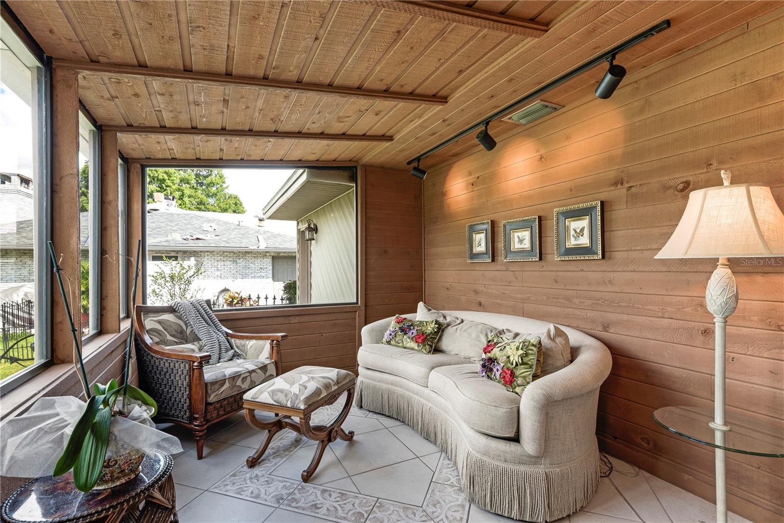 TAVARES VISTA DEL LARGO WATER PLANT SITE - Residential