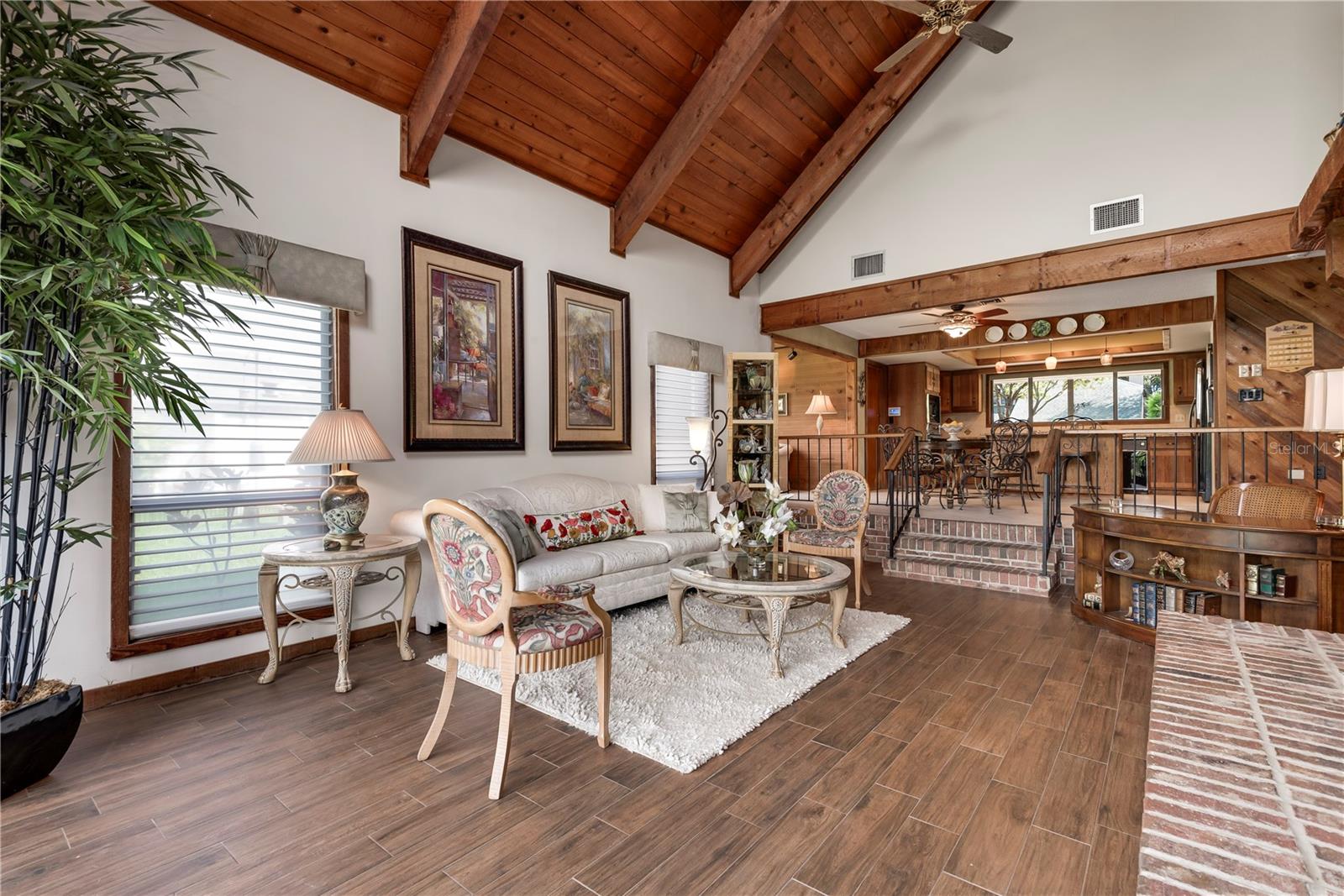 TAVARES VISTA DEL LARGO WATER PLANT SITE - Residential