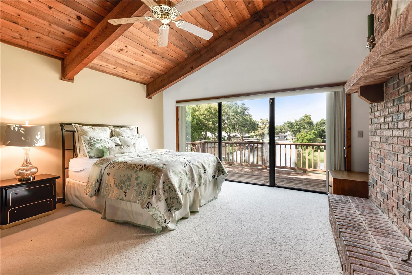 TAVARES VISTA DEL LARGO WATER PLANT SITE - Residential