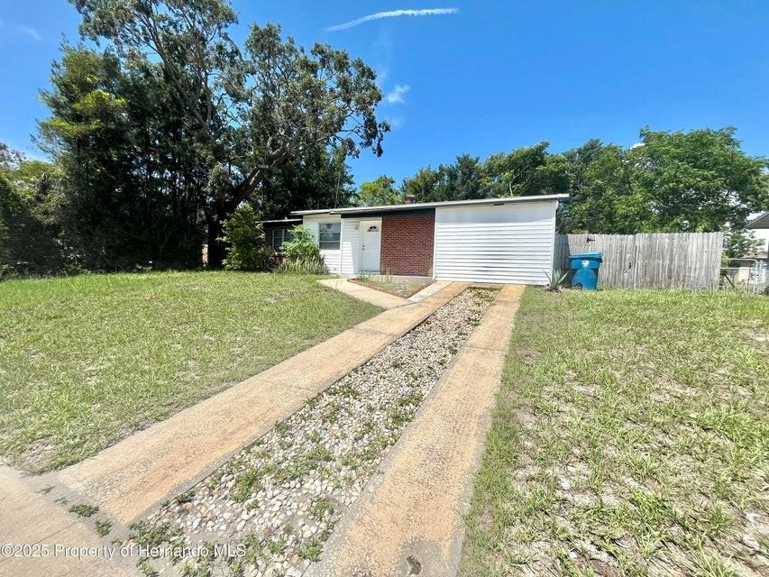 SPRING HILL - Residential Lease