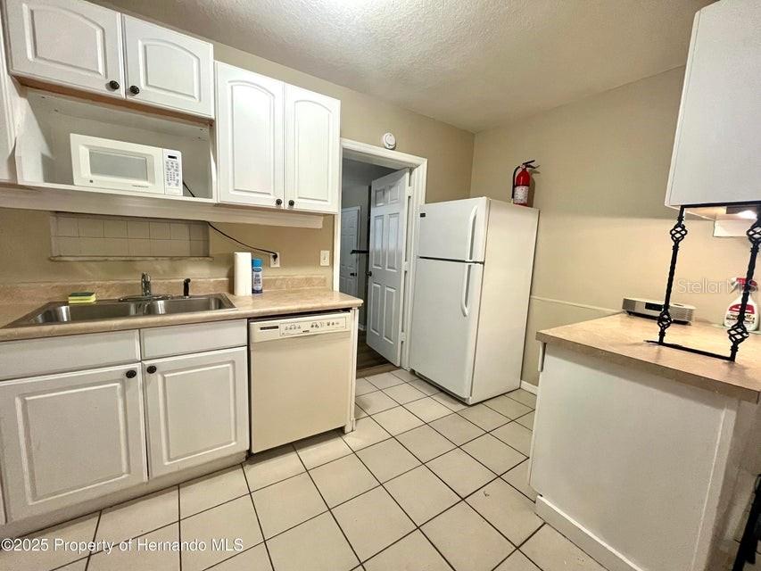 SPRING HILL - Residential Lease