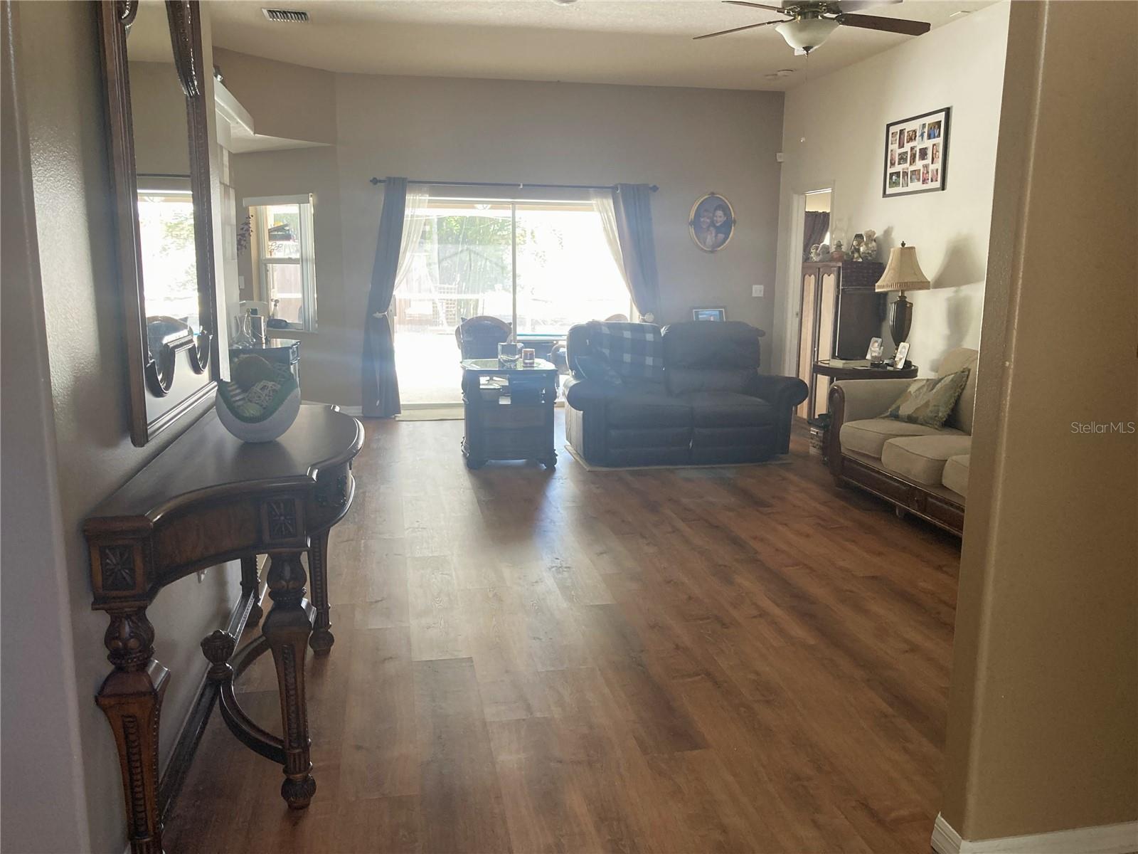 4212 PARRY DRIVE