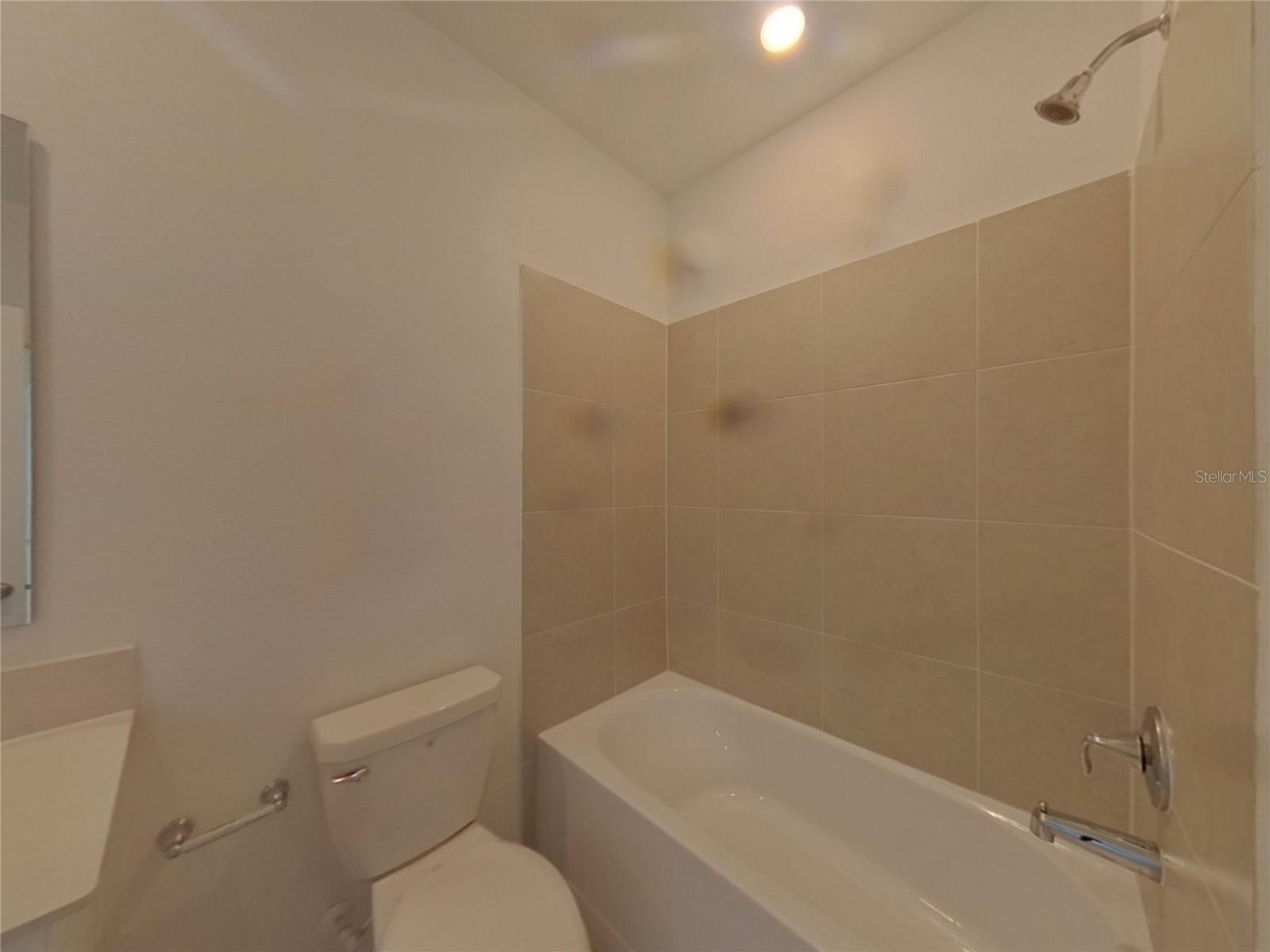 BRONSONS RDG - Residential Lease