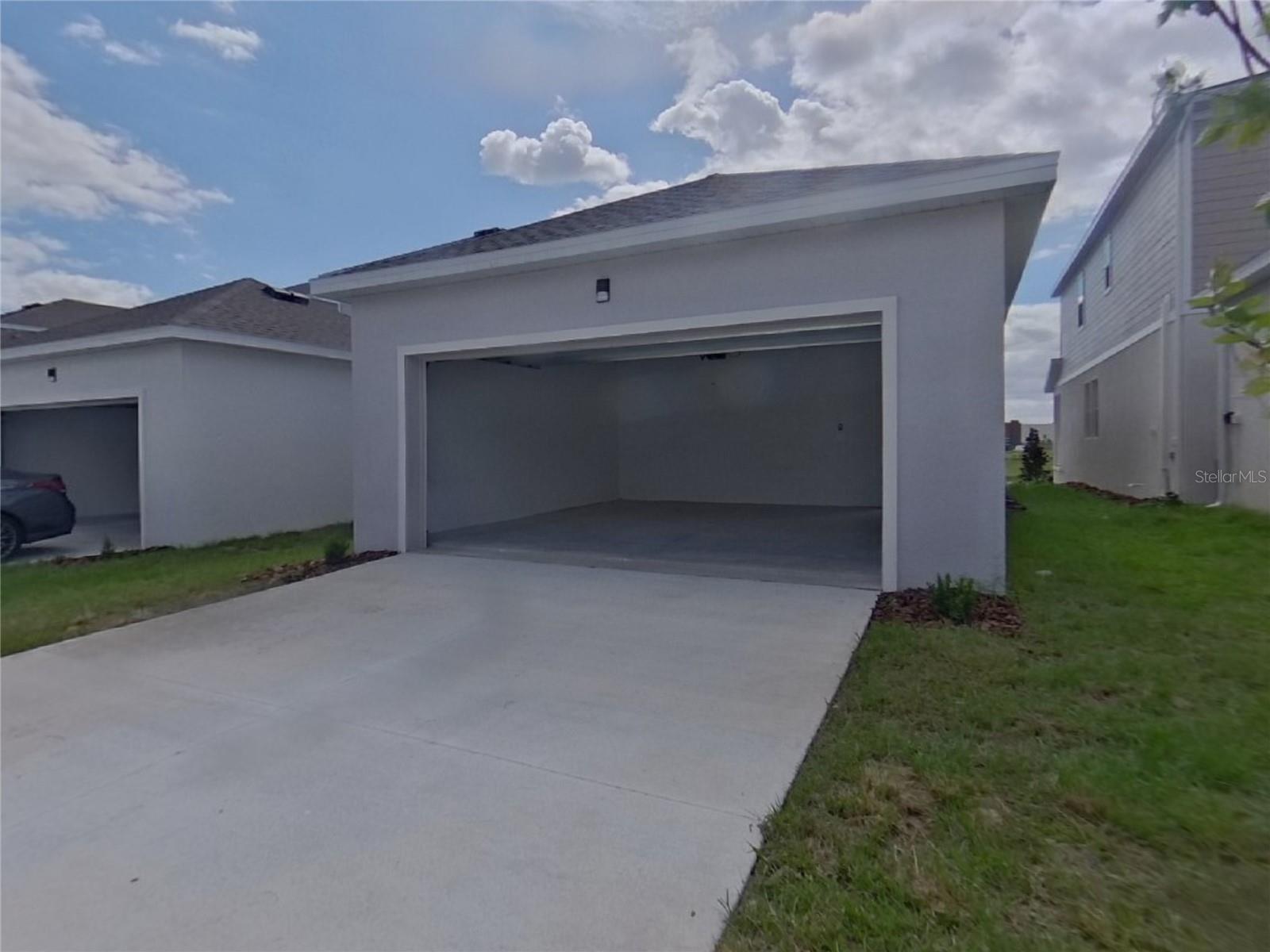 BRONSONS RDG - Residential Lease