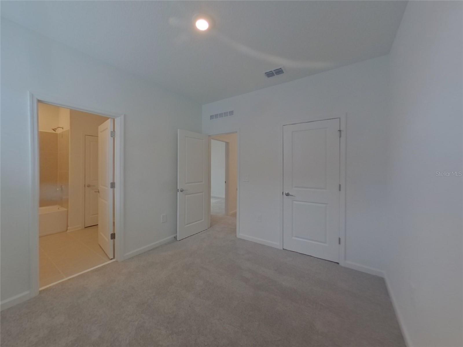 BRONSONS RDG - Residential Lease