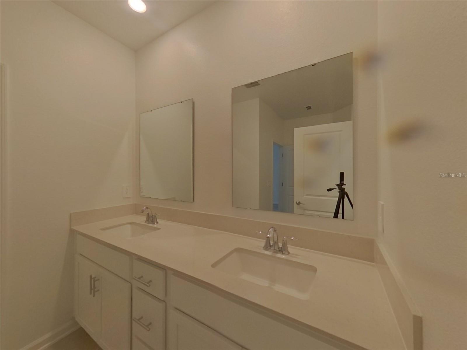 BRONSONS RDG - Residential Lease