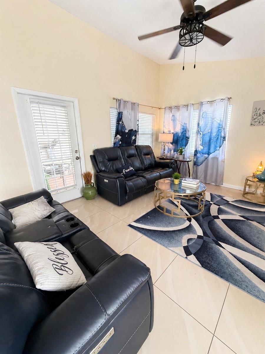 SILVER RIDGE PH 04 UNIT 03 - Residential