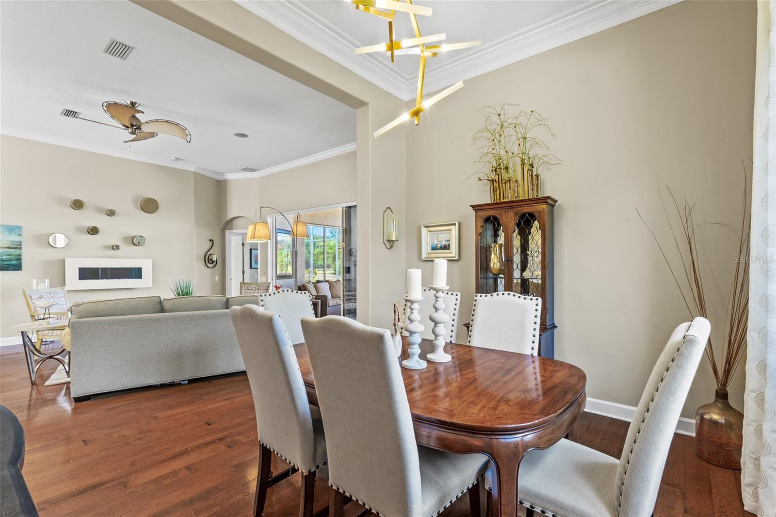 ROSEDALE 9 - Residential