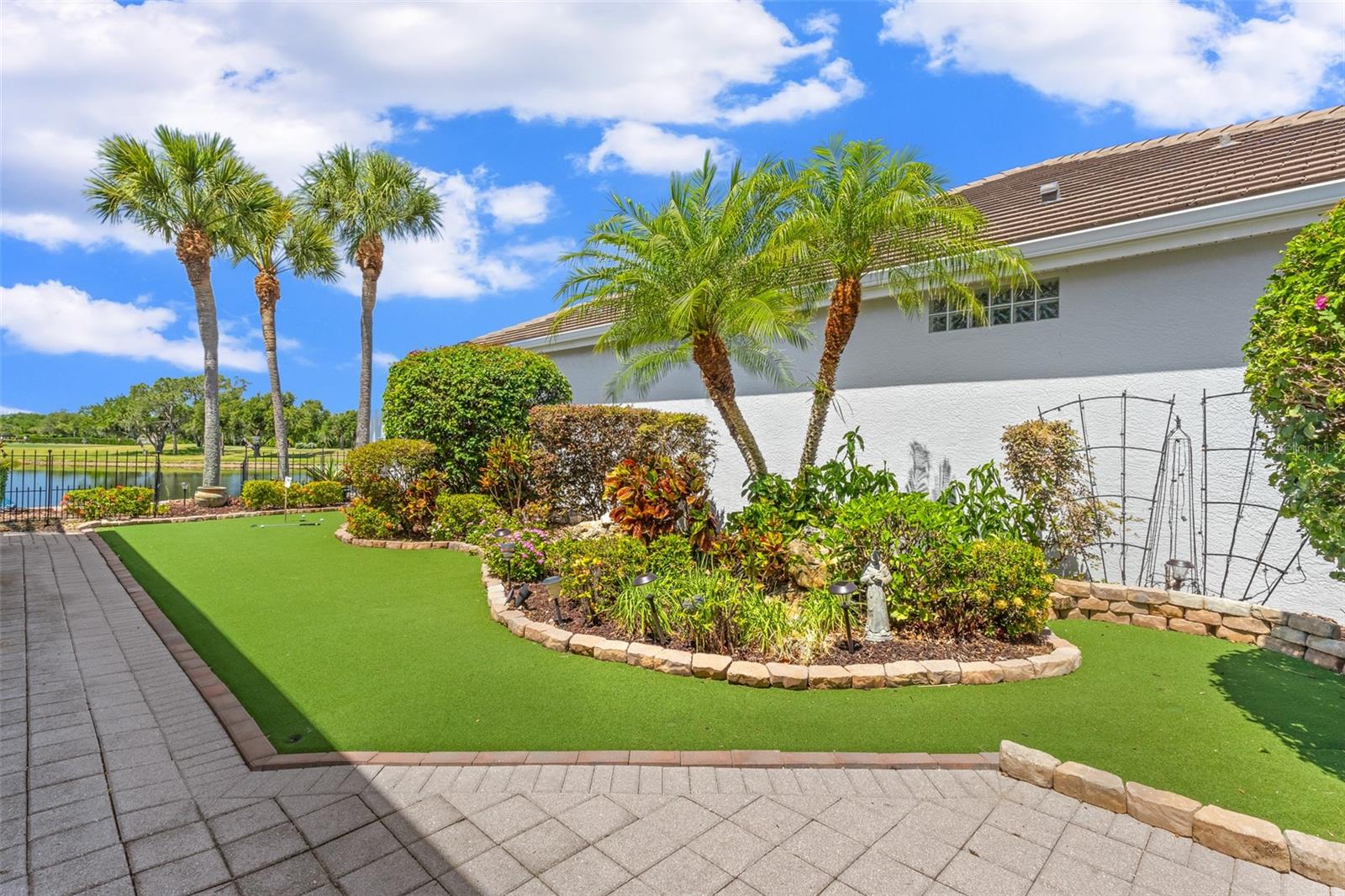 ROSEDALE 9 - Residential