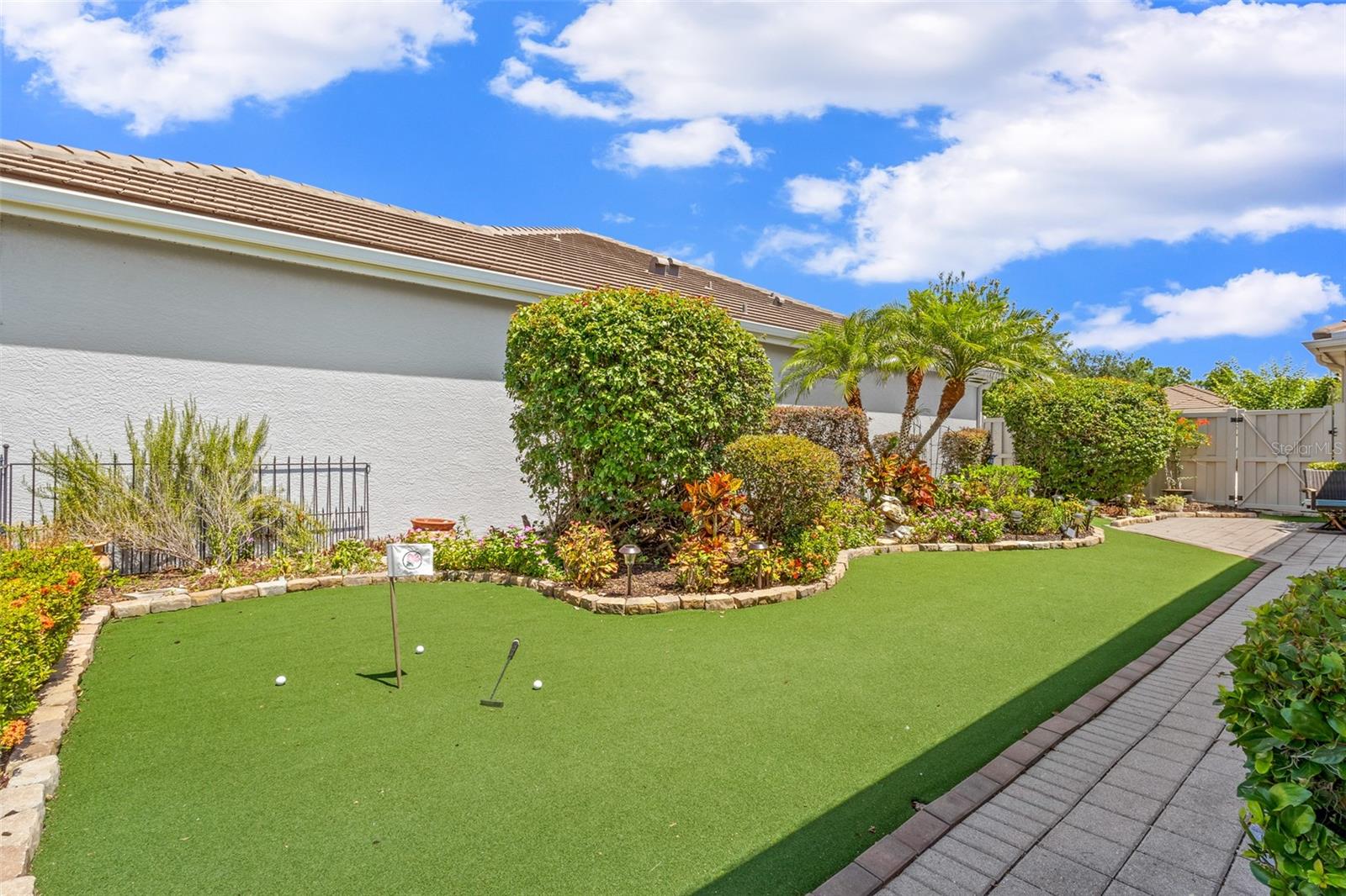 ROSEDALE 9 - Residential