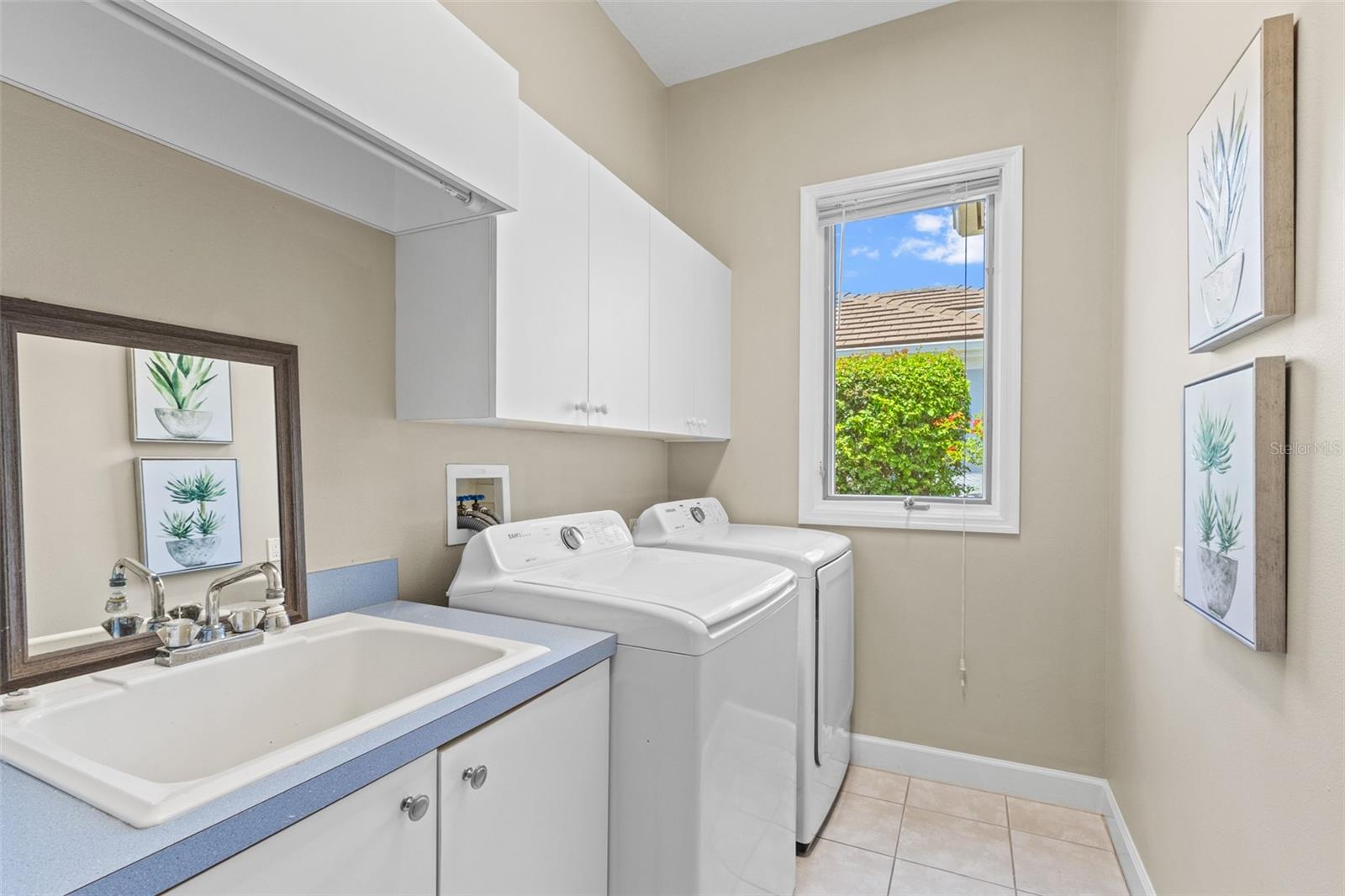 ROSEDALE 9 - Residential