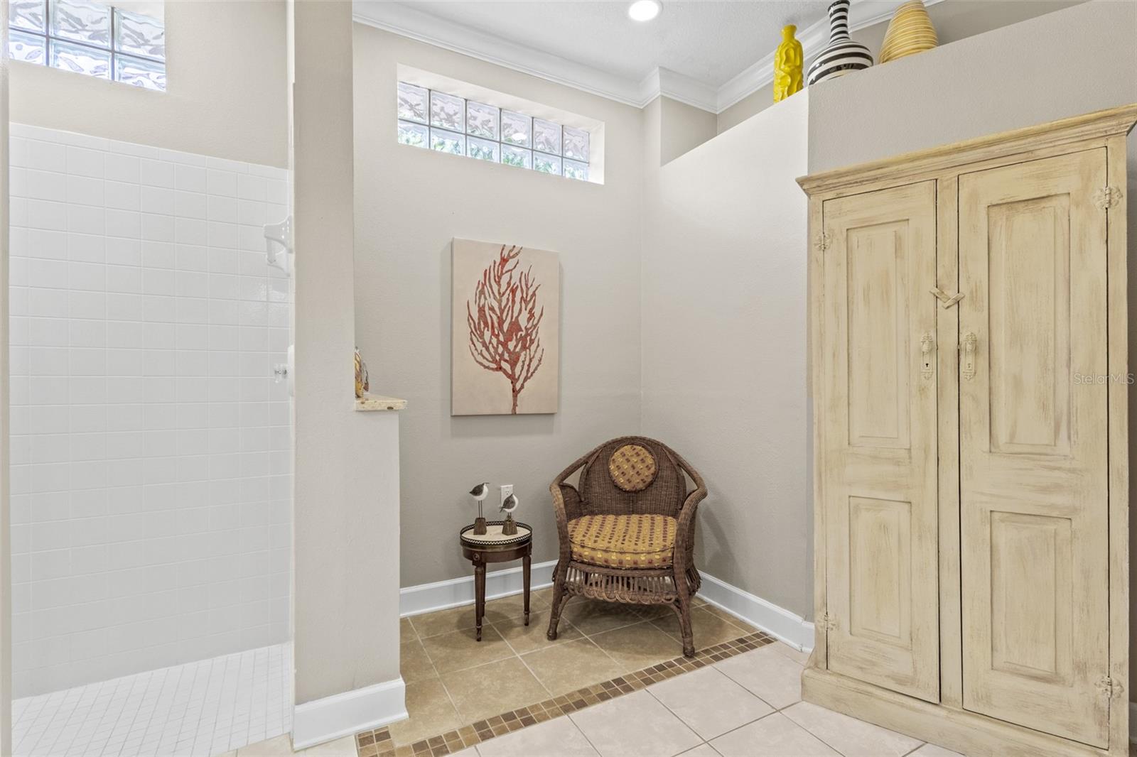 ROSEDALE 9 - Residential