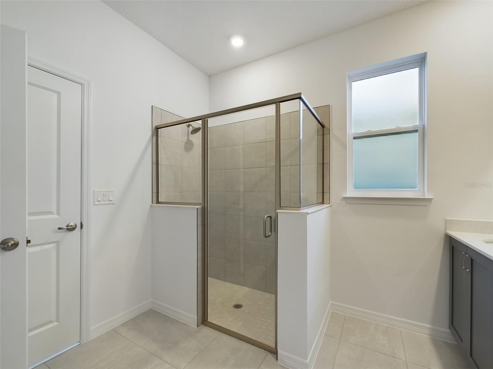 CALESA TOWNSHIP ROAN HILLS PH - Residential Lease