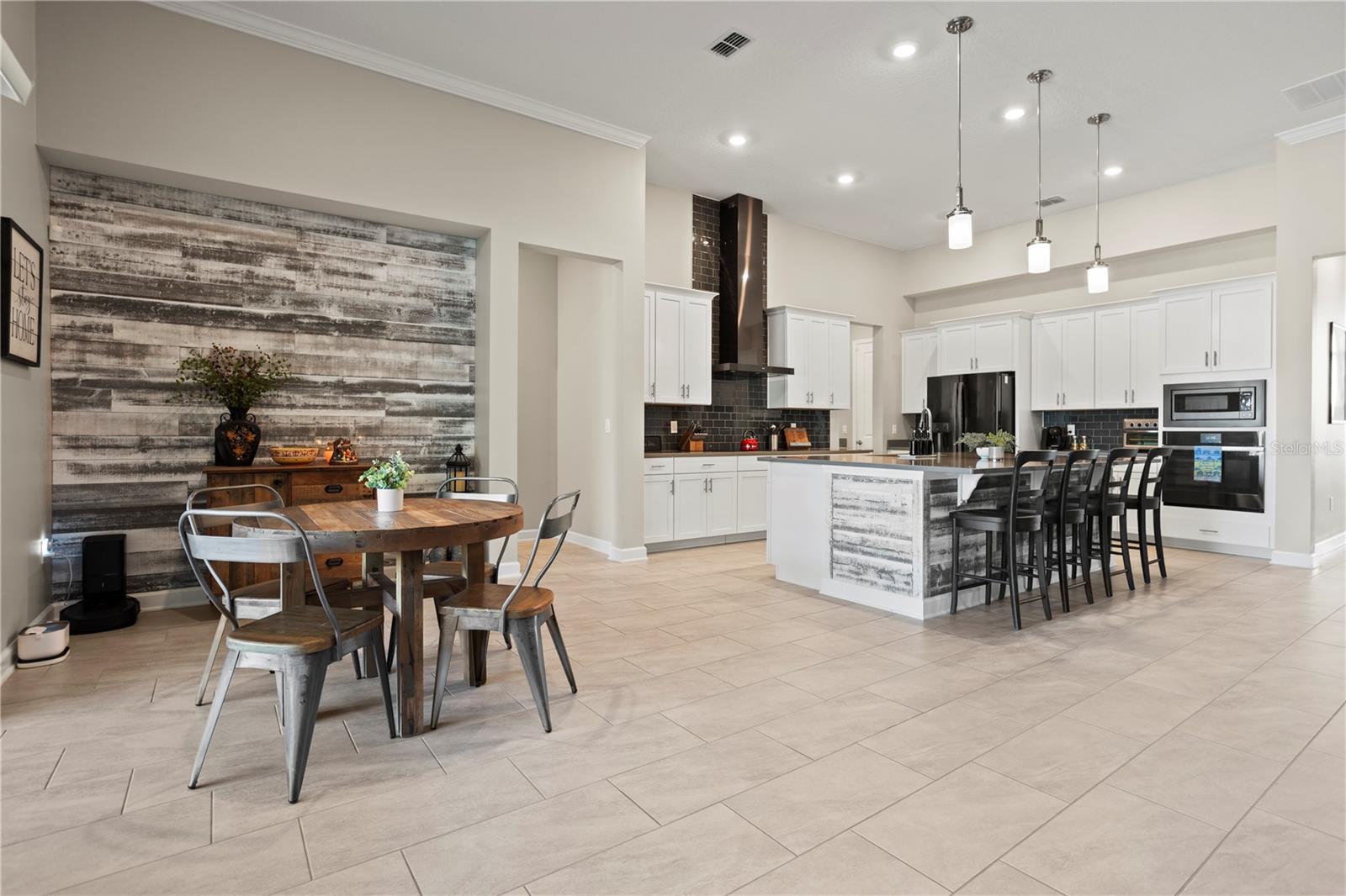 ESTATES AT WELLINGTON - Residential