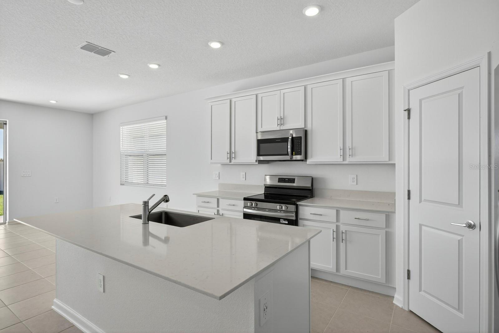 WELLNESS RDG PH 1-A - Residential Lease