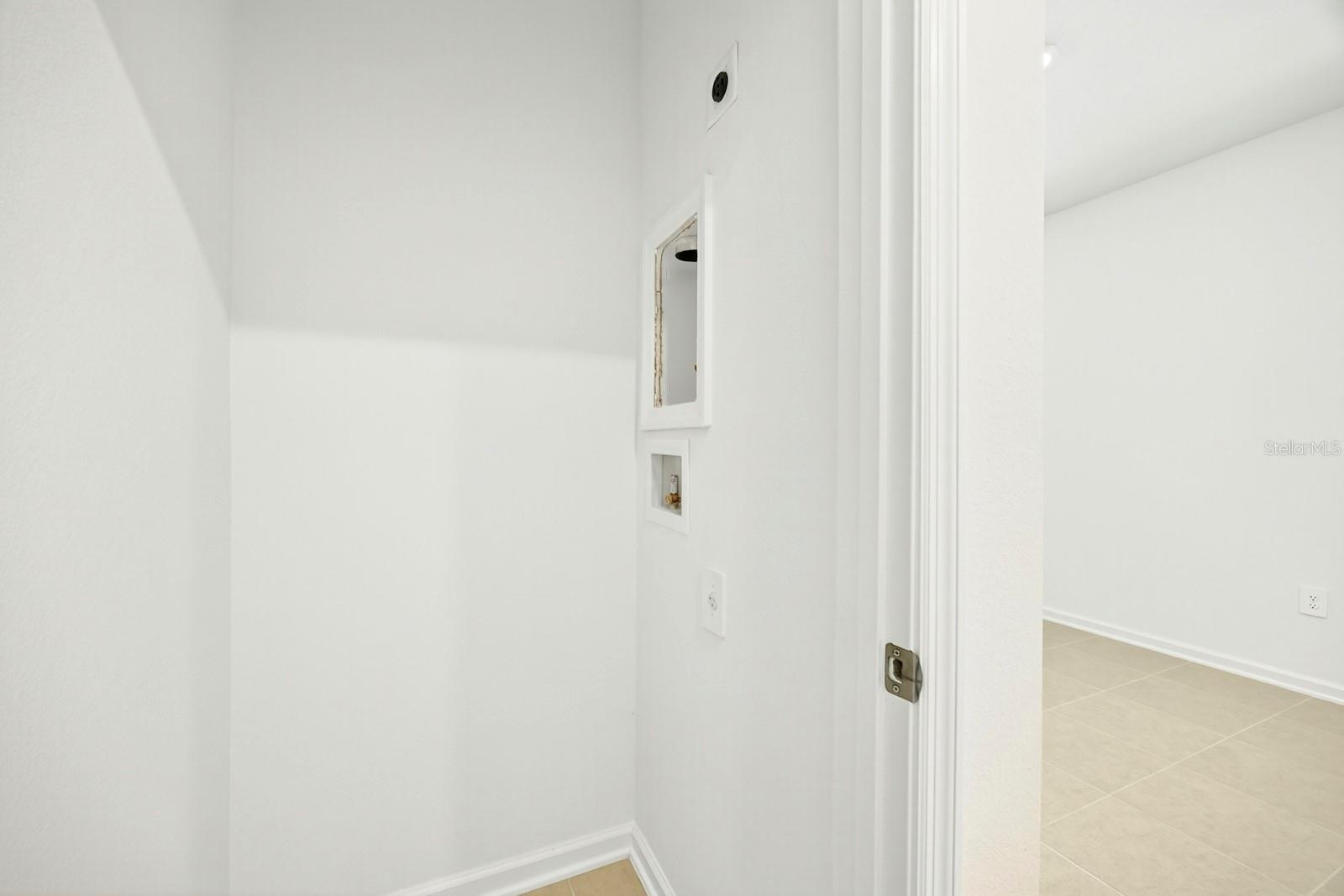 WELLNESS RDG PH 1-A - Residential Lease