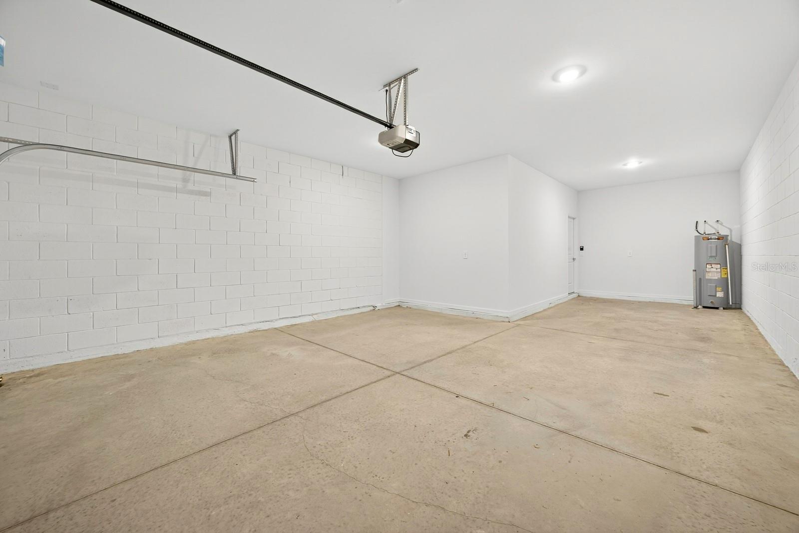 WELLNESS RDG PH 1-A - Residential Lease