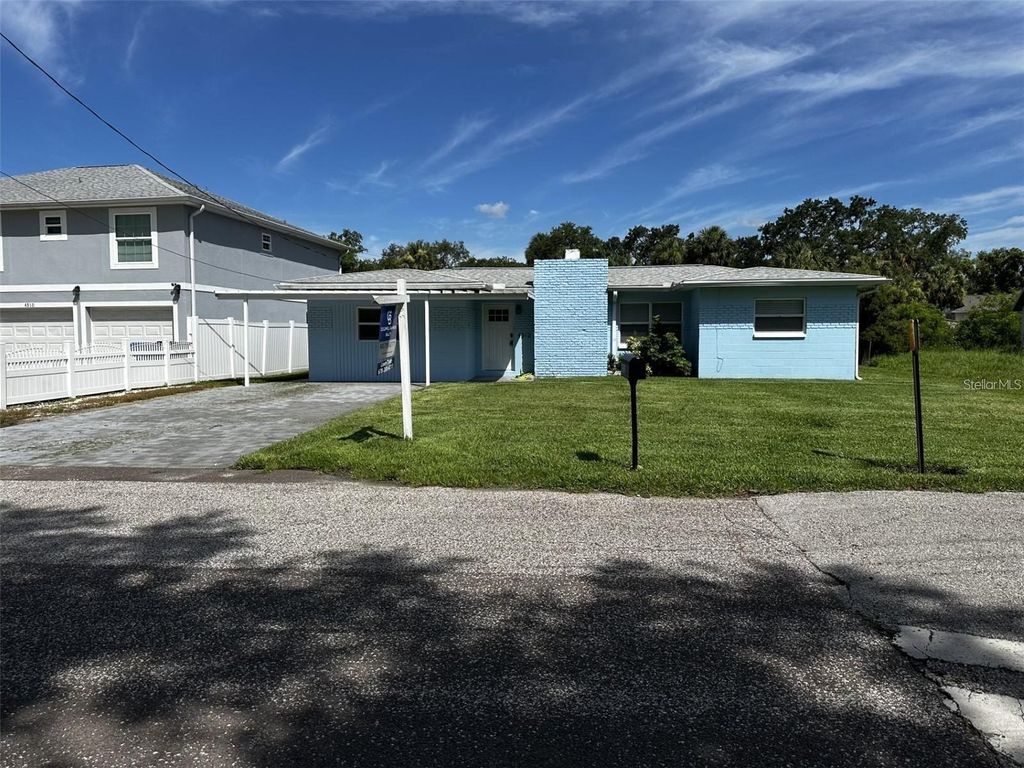 Photo of 4512 26th Avenue S, Tampa, FL 33619 (MLS # A4670655)