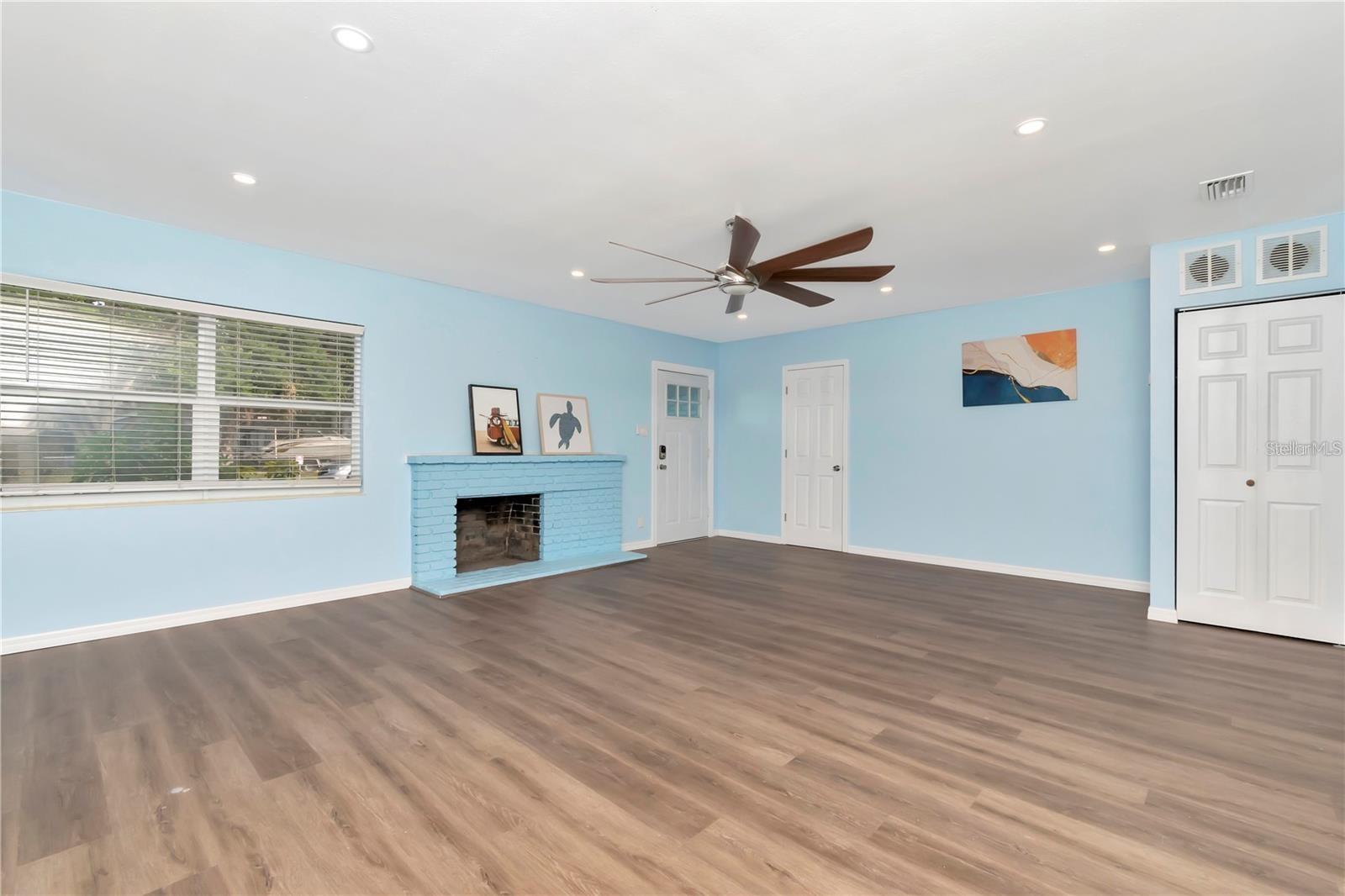 CAUSEWAY BLVD SUB 2 - Residential