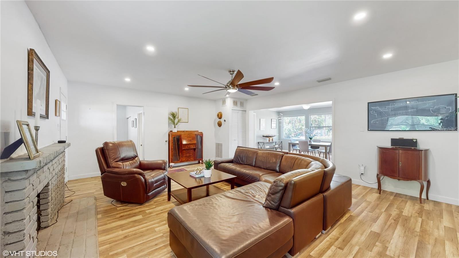 CAUSEWAY BLVD SUB 2 - Residential