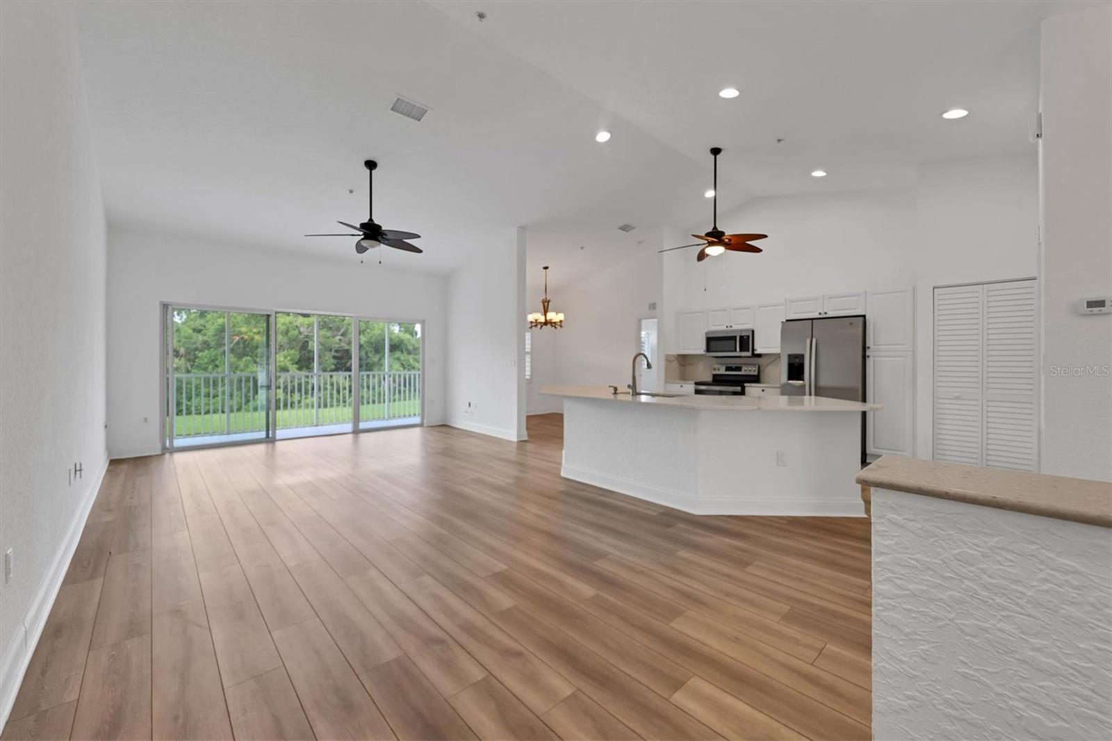 PALM GROVE - Residential Lease