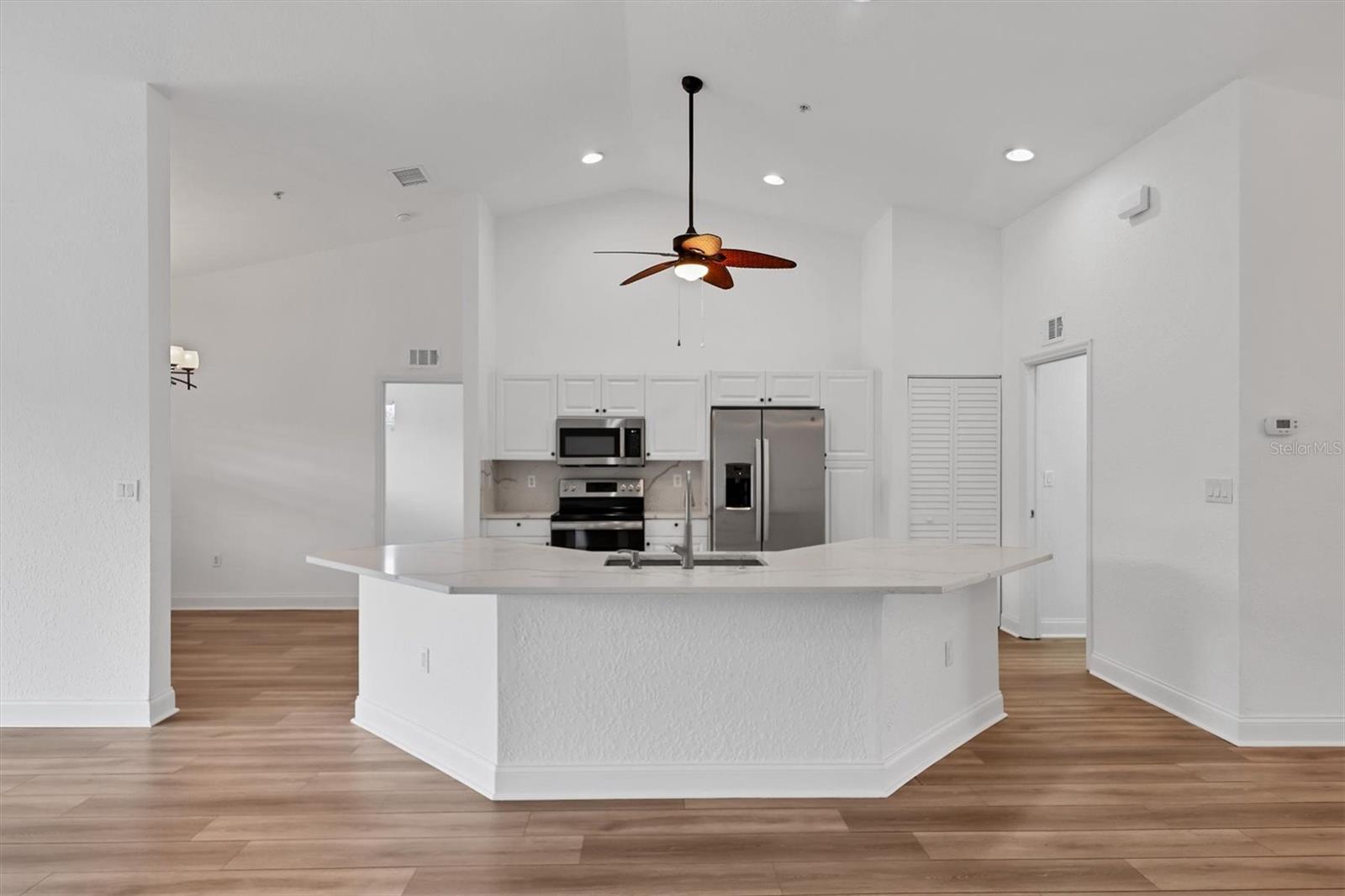 PALM GROVE - Residential Lease