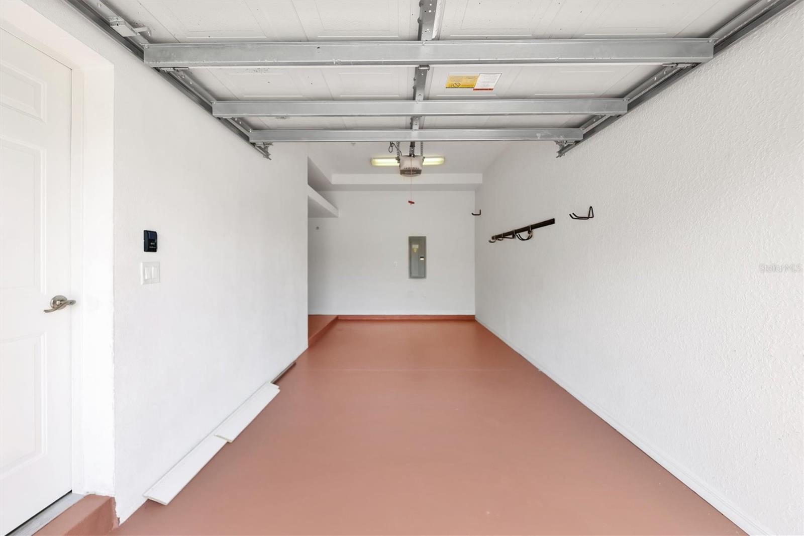 PALM GROVE - Residential Lease
