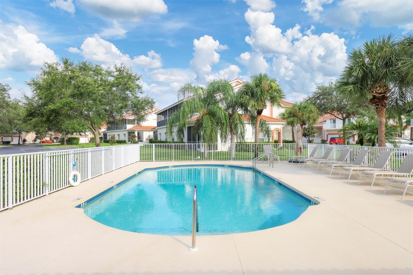 PALM GROVE - Residential Lease
