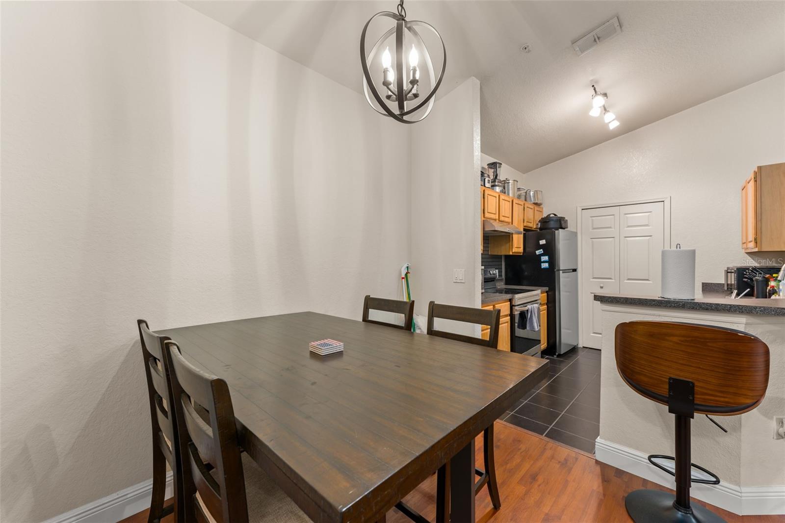 FOUNTAINS/METRO WEST - Residential