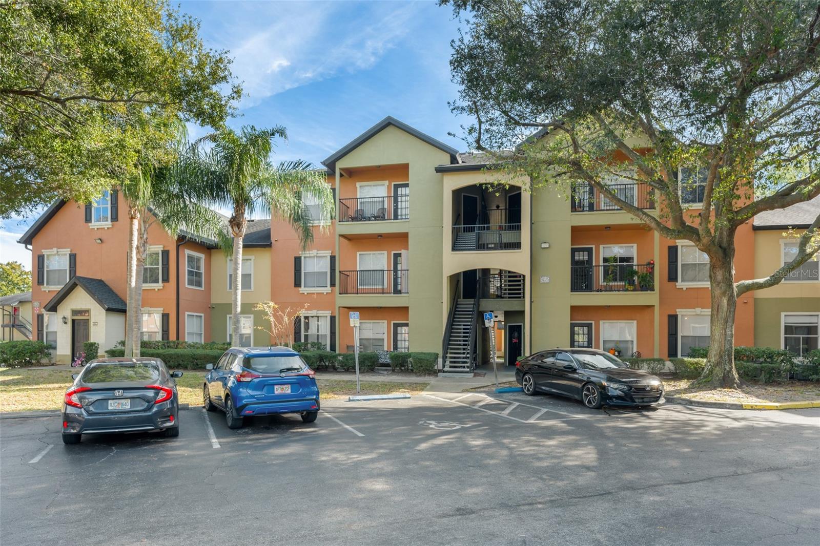 FOUNTAINS/METRO WEST - Residential