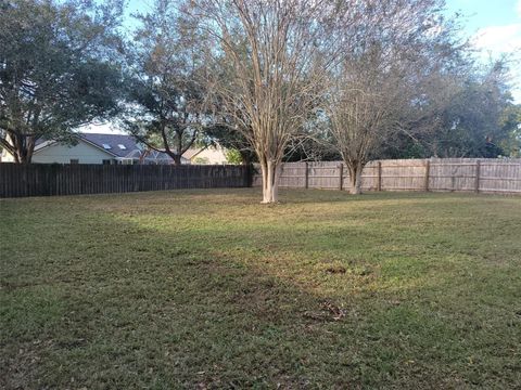 A home in VALRICO