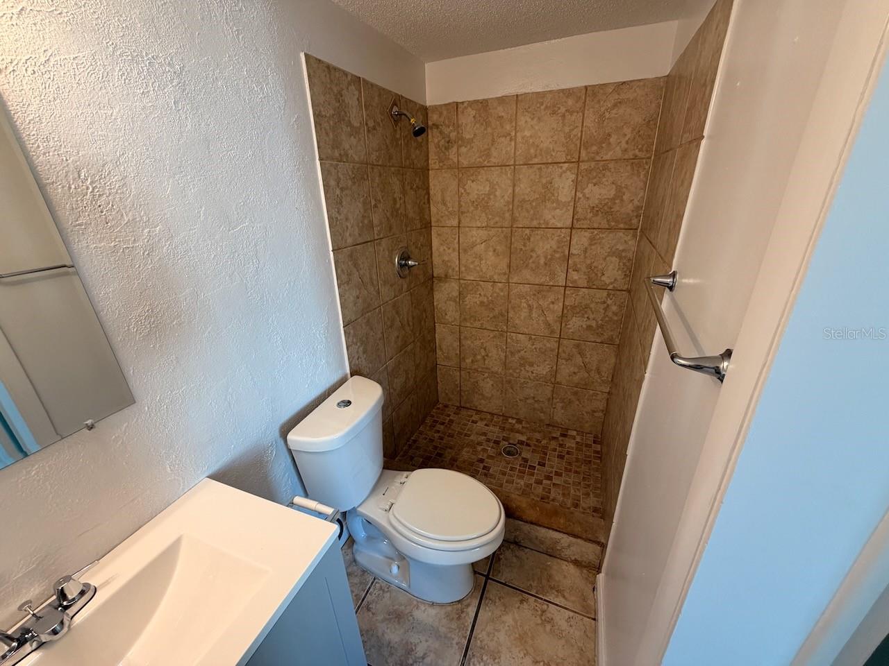 EMBASSY HILLS - Residential