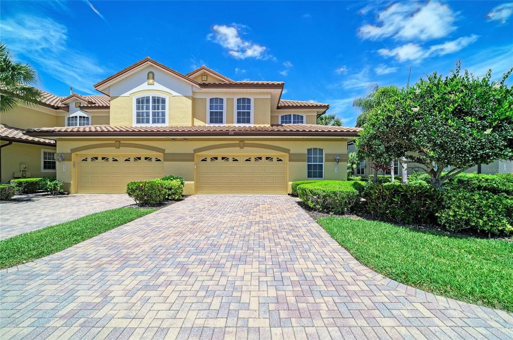 Photo of 8432 Miramar Way, Lakewood Ranch, FL 34202 (MLS # A4689902)