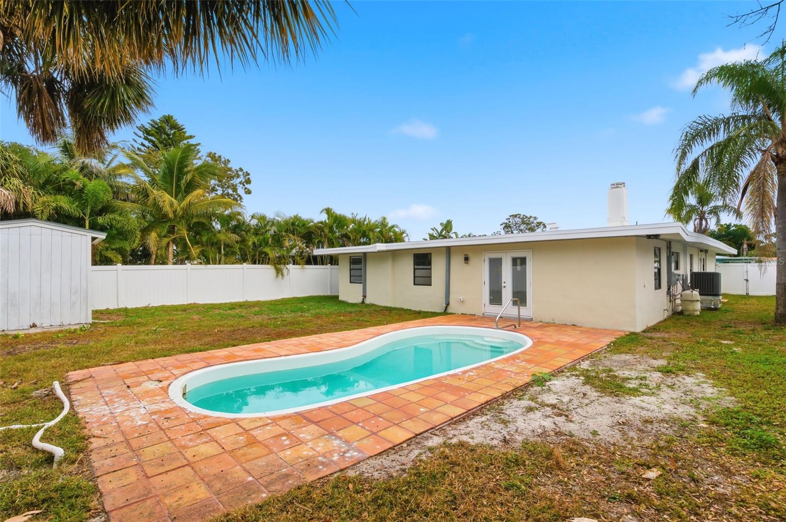 BAYWOOD SHORES 1ST ADD - Residential