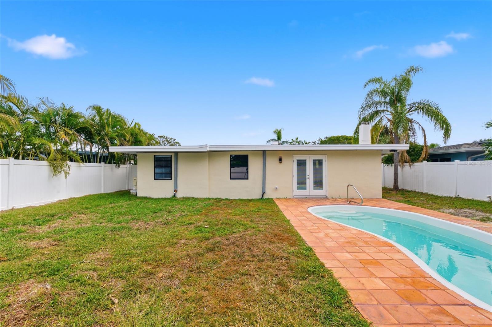 BAYWOOD SHORES 1ST ADD - Residential