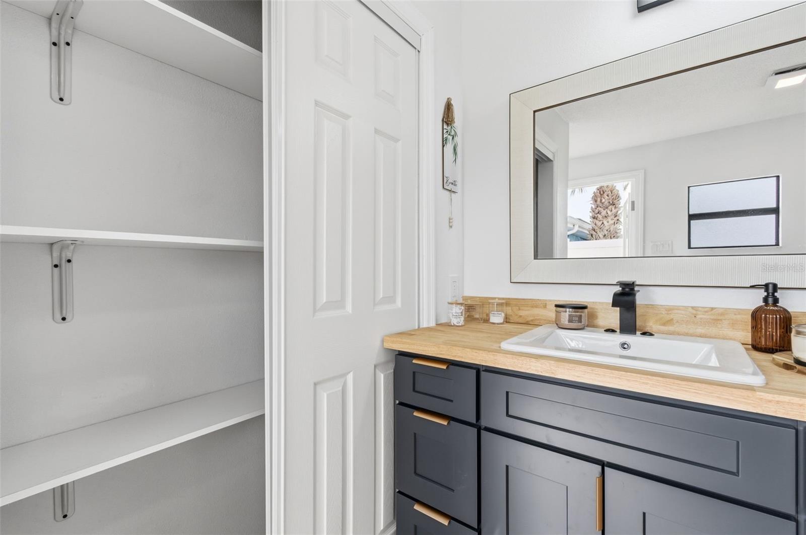 BAYWOOD SHORES 1ST ADD - Residential