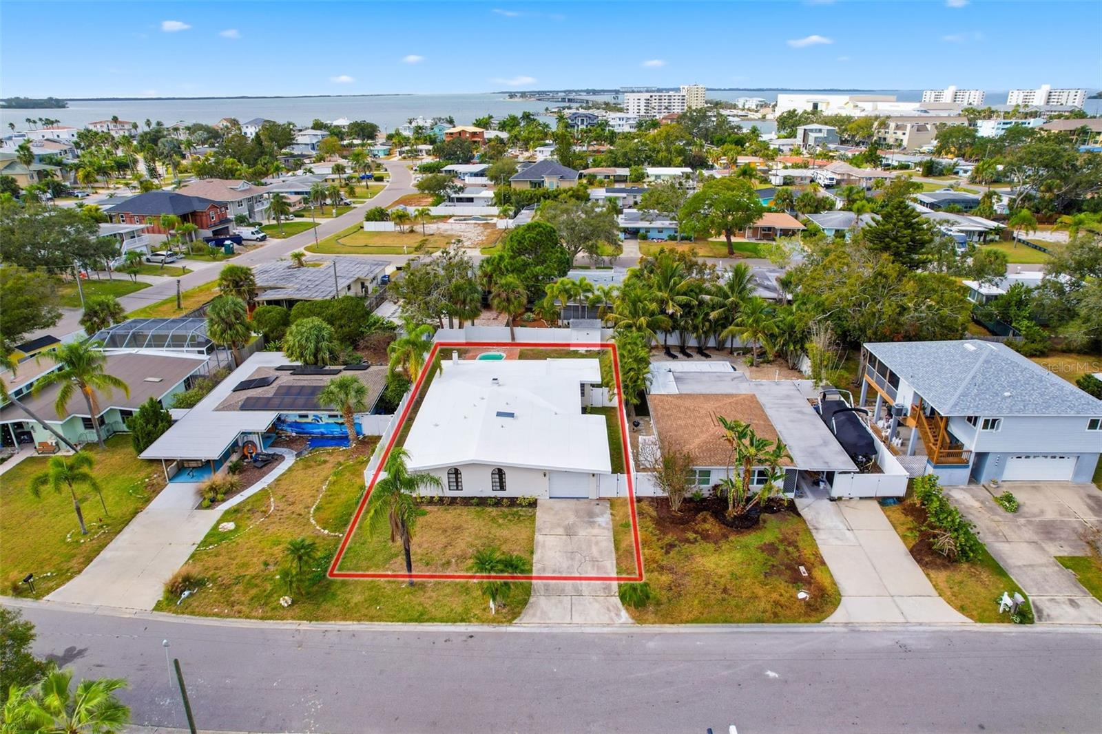 BAYWOOD SHORES 1ST ADD - Residential