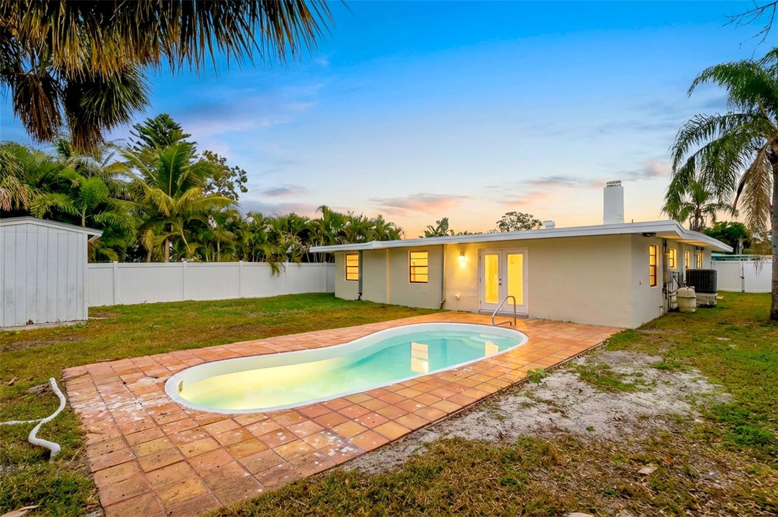 BAYWOOD SHORES 1ST ADD - Residential