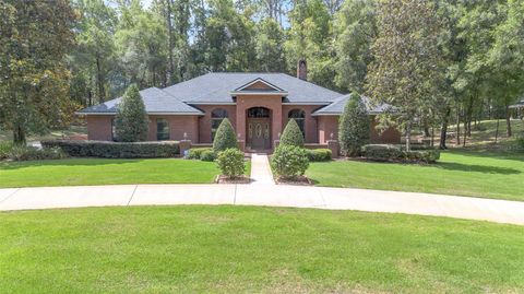 Photo of 1010 Geryl Way, Deland, FL 32724 (MLS # V4949127)