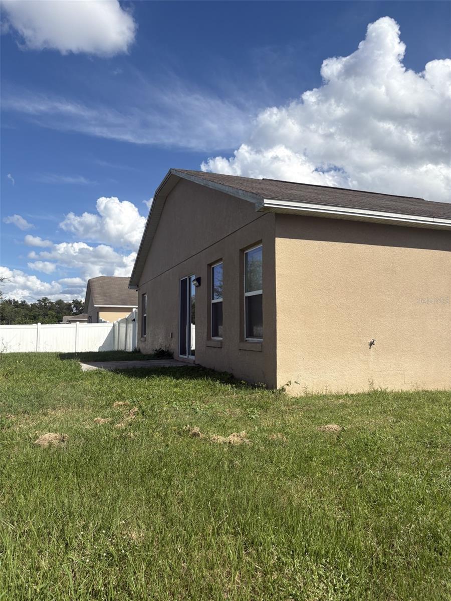 HIDDEN LAKES NORTH PB 168 PGS 40-41 LOT 13 - Residential Lease