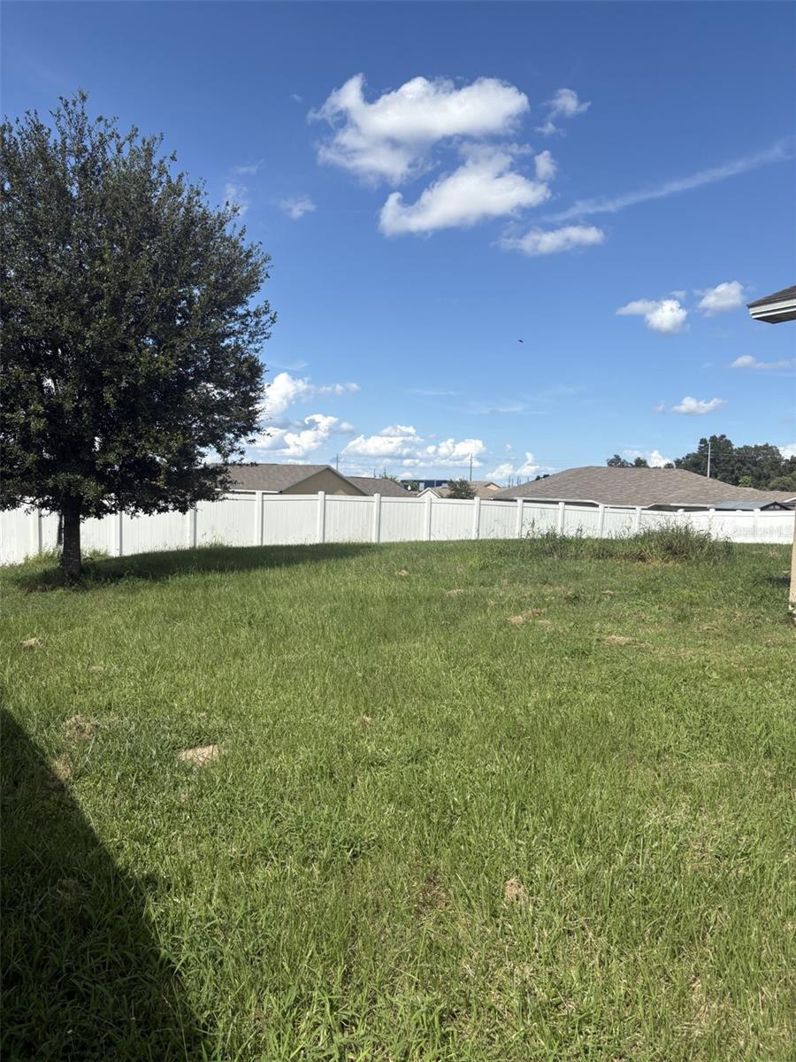 HIDDEN LAKES NORTH PB 168 PGS 40-41 LOT 13 - Residential Lease