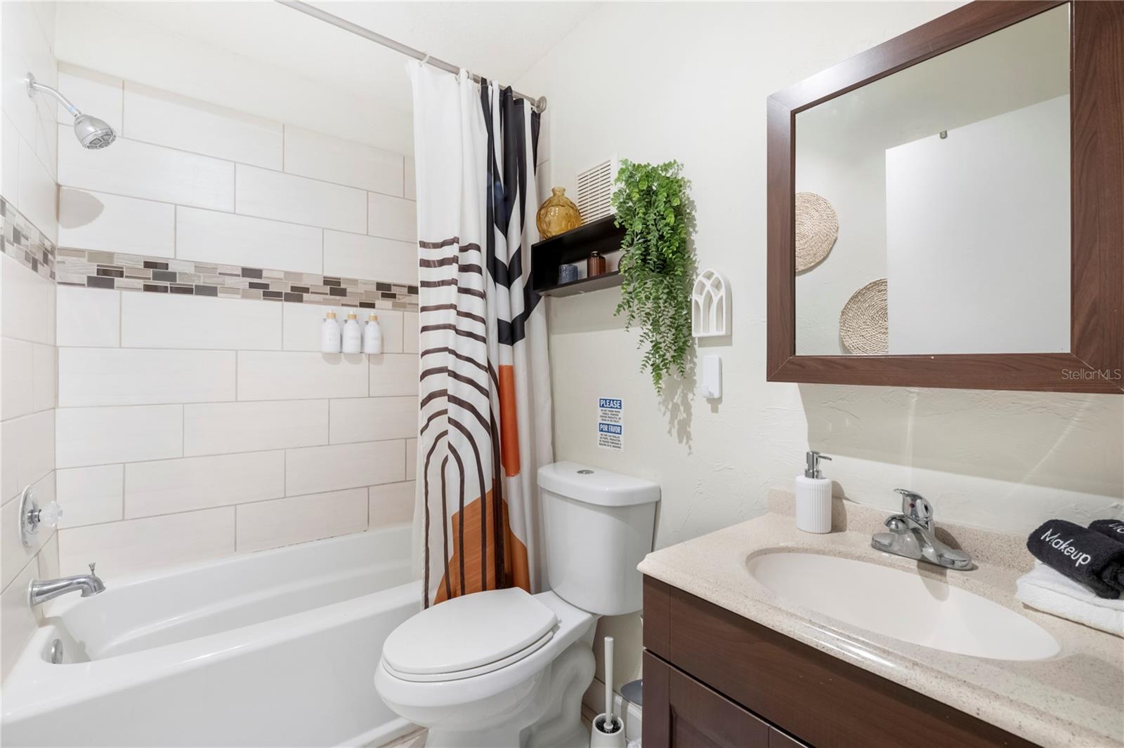 SANDPOINTE 2ND ADD - Residential