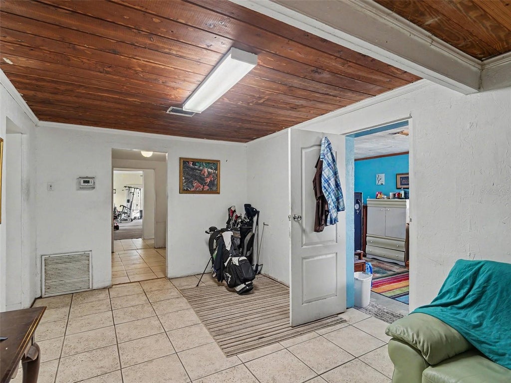 Photo of 1503 55th Avenue W, Bradenton, FL 34207 (MLS # A4708139)