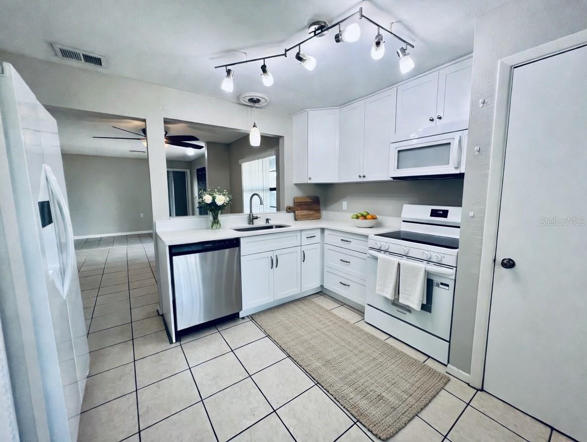 CHANCELLORS ROW PH 01 - Residential